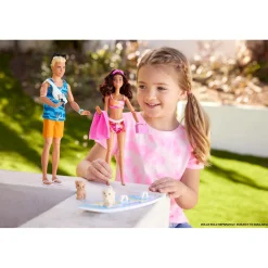 Barbie beach pop met surfplank