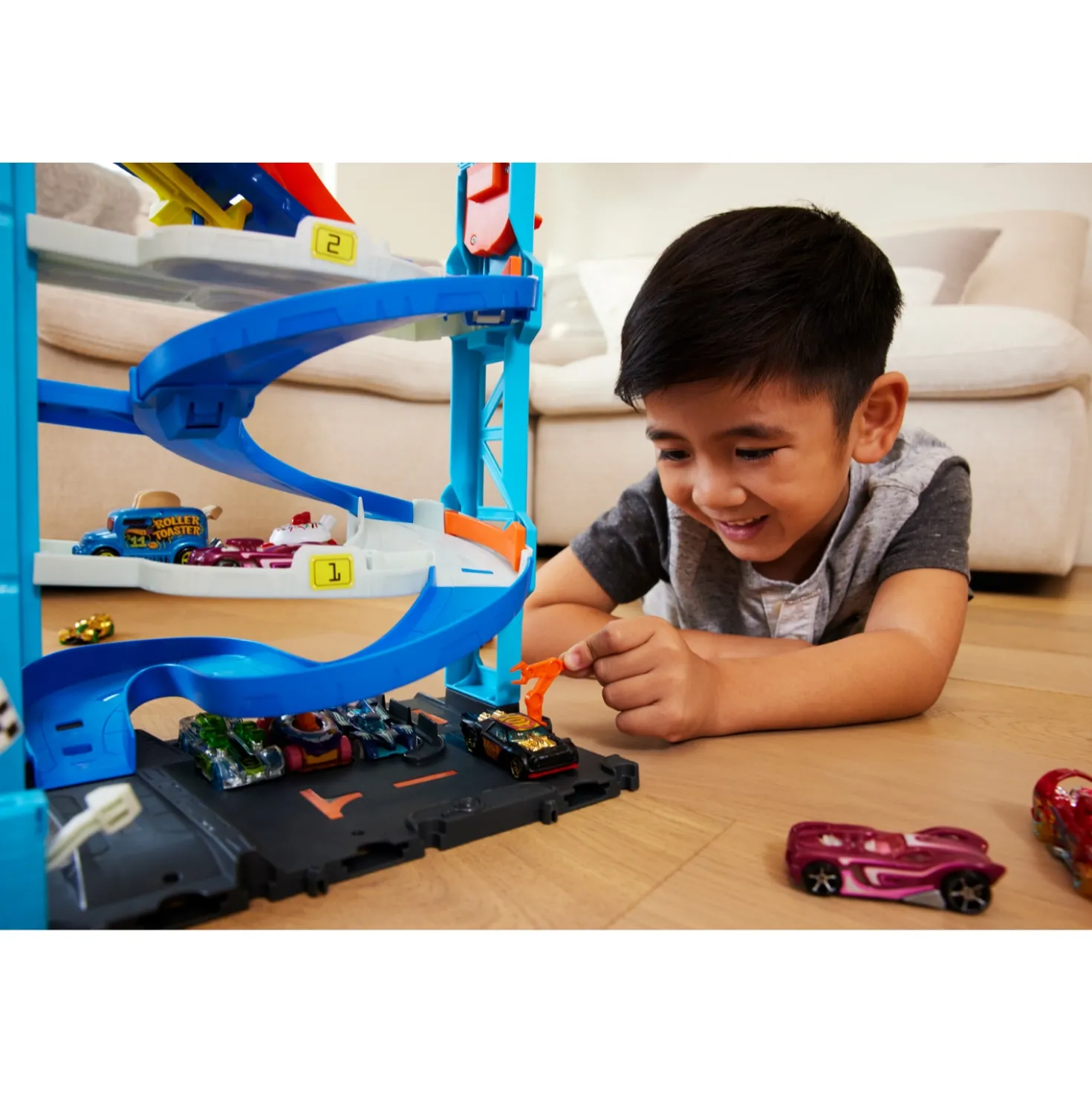 Hot Wheels City Transforming Race Tower