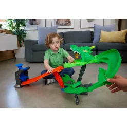 Hot Wheels monster track sharks vs dino dragon trackset
