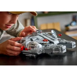 LEGO Star Wars Smart Play 75426 Milleniium Falcon