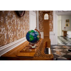 LEGO The Globe 21332