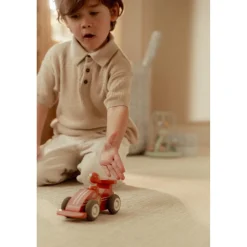 Little Dutch pullback racewagens met pegdoll fsc