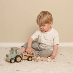 Little Farm Tractor Met Trailer