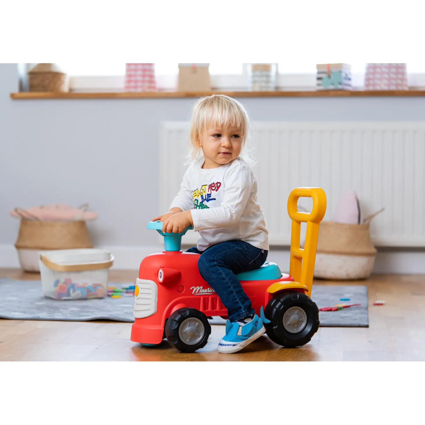 Loopfiguur tractor maurice rood