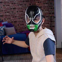 Marvel Spiderman Venom versus Feature mask