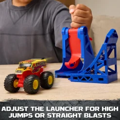 Monster Jam 164 Smash & Bash Crash Course Playset
