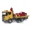 Vrachtwagen Scania 560R sleepwagen met auto